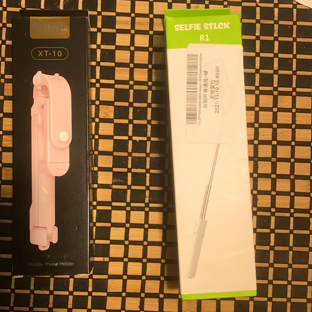 Selfie Sticks (New)